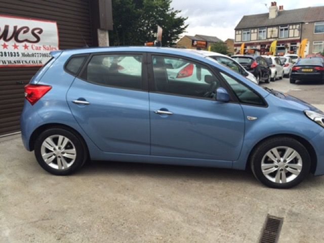 2011 HYUNDAI IX20 1.6 ACTIVE 5d image 3