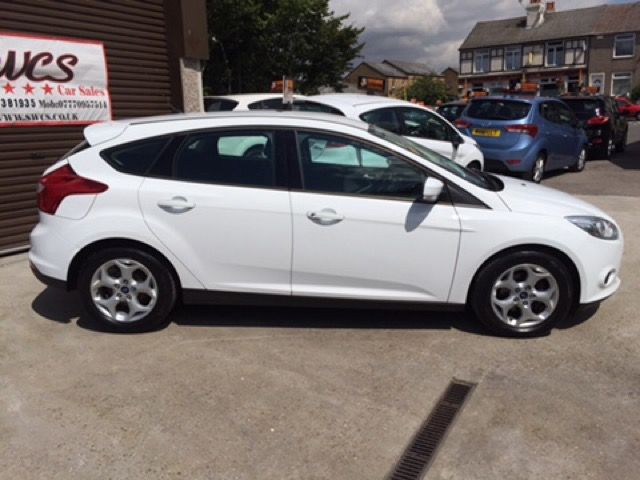 2011 FORD FOCUS 1.6 TI-VCT EDGE 5DR image 3