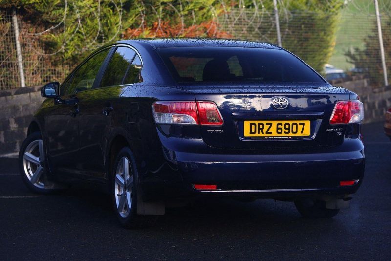 2009 Toyota Avensis 4-Dr 2.0 D-4D T2 image 3