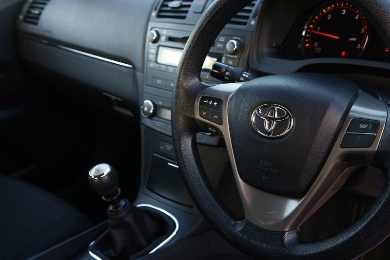 2009 Toyota Avensis 4-Dr 2.0 D-4D T2 image 5