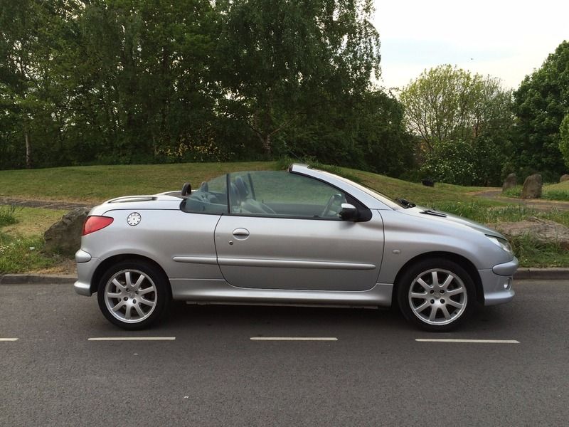 2005 Peugeot 206 Coupe Cabriolet SE image 2
