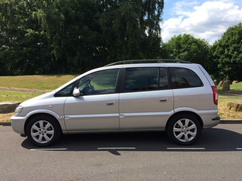 2006 Vauxhall Zafira Breeze 16V image 2