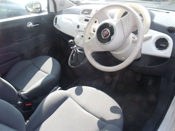 2012 Fiat 500 0.9 TwinAir Lounge 3dr image 4