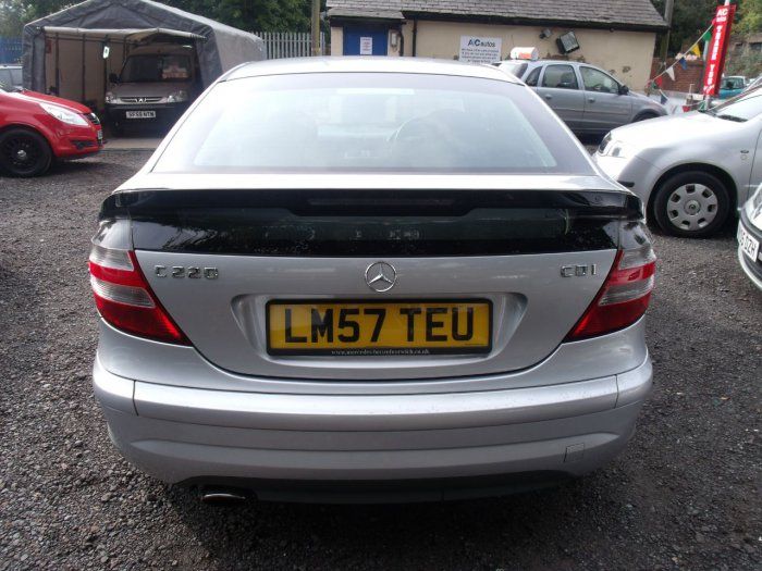 2008 Mercedes-Benz 2.1 C220 CDI Sport 3dr image 3