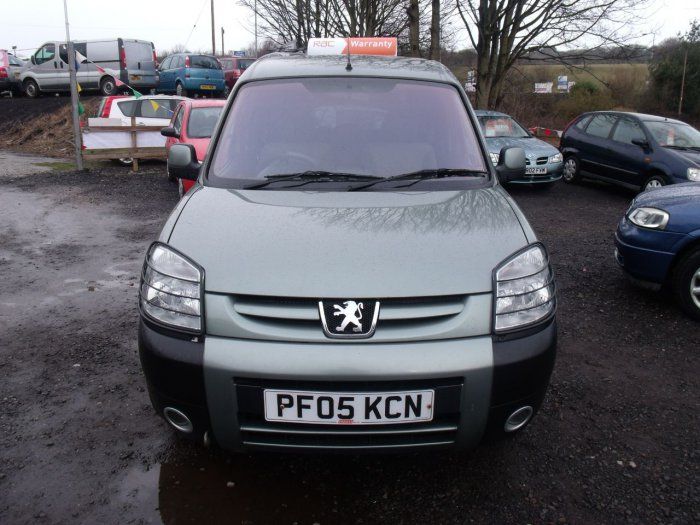 2005 Peugeot Partner Combi 2.0 HDi5dr image 2
