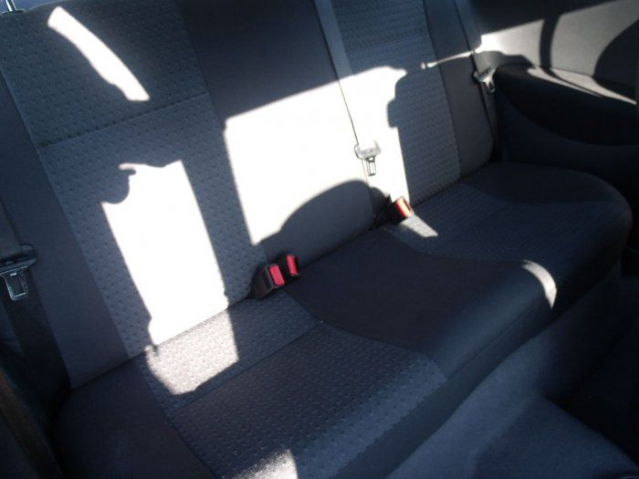 2005 Vauxhall Corsa 1.2i 16V SXi 3dr image 5